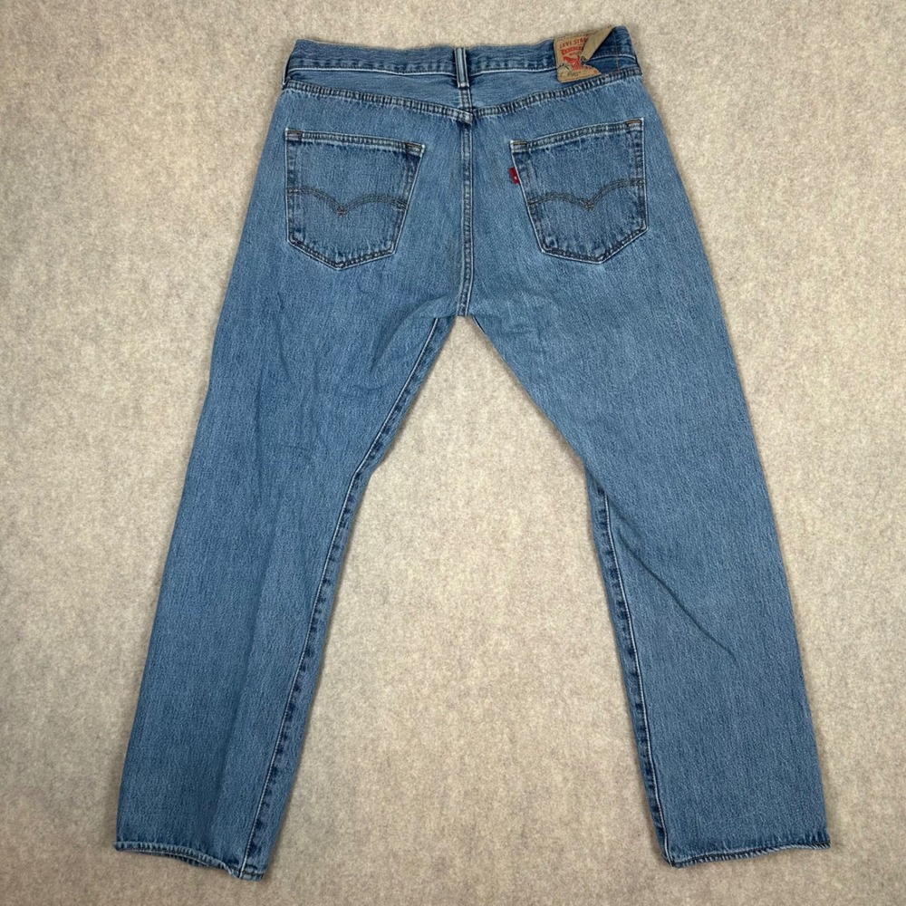 Levi's 501 Original Fit Jeans Mens W34 L30 Blue Medium Wash Straight Leg - Picture 6 of 11